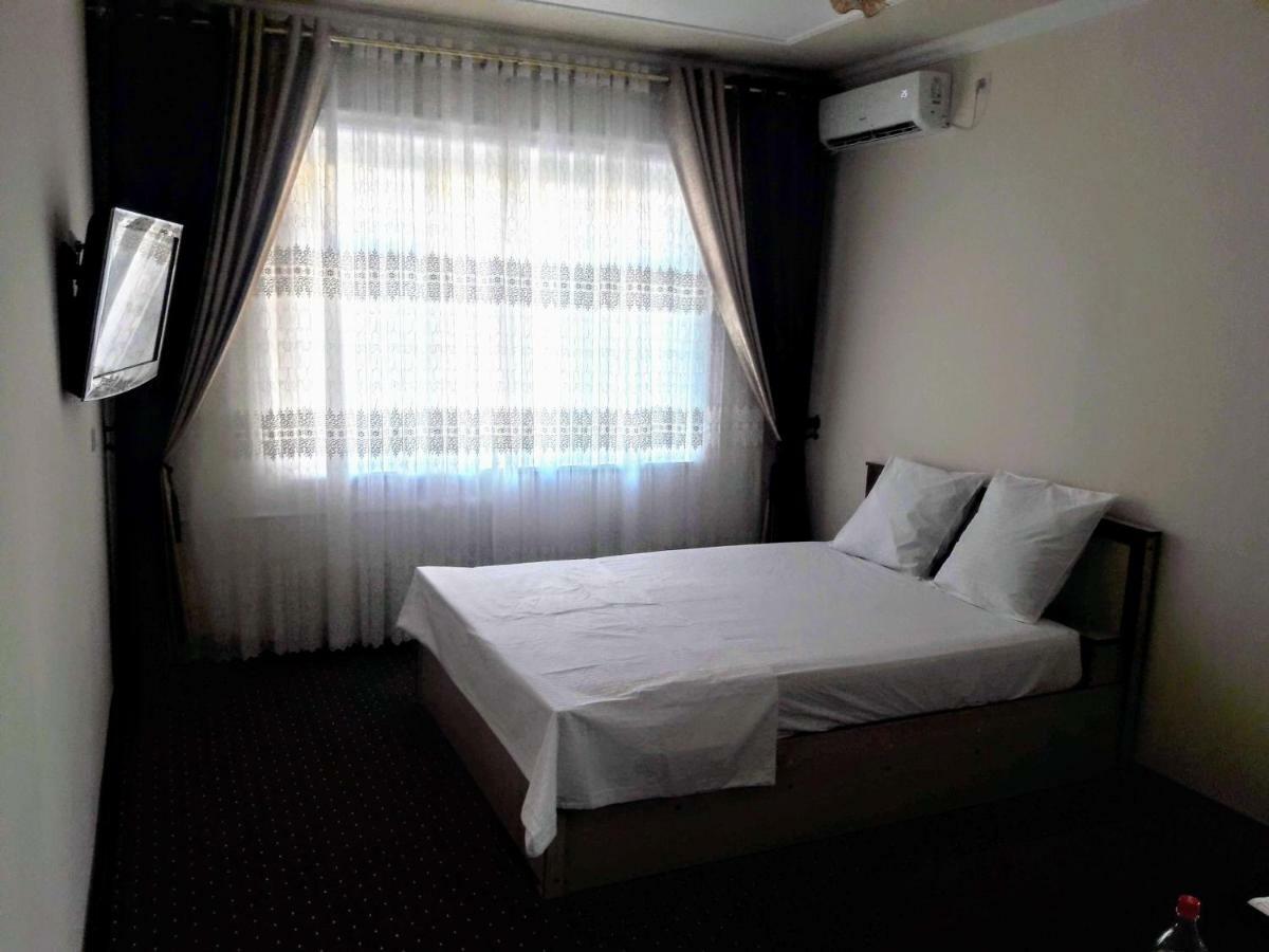 Manzur Apartment Fergana Exterior foto