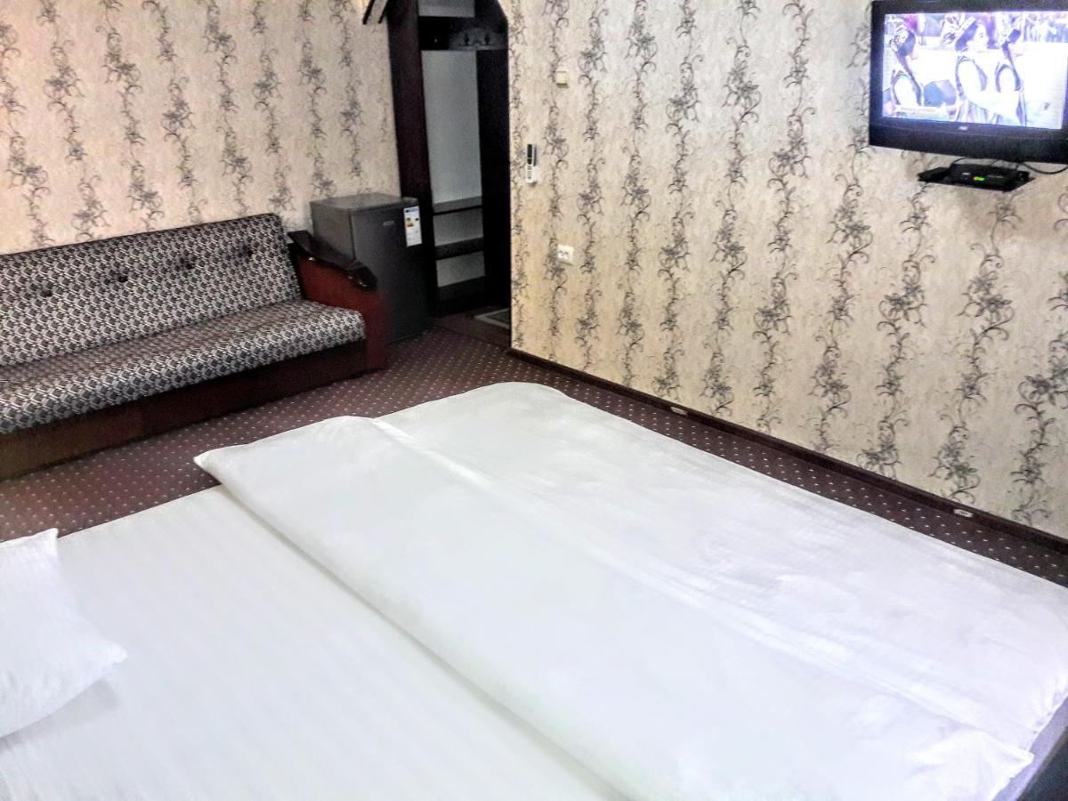 Manzur Apartment Fergana Exterior foto